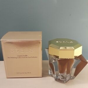 Stila Lingerie Soufflé Skin Perfecting Color Shade 8